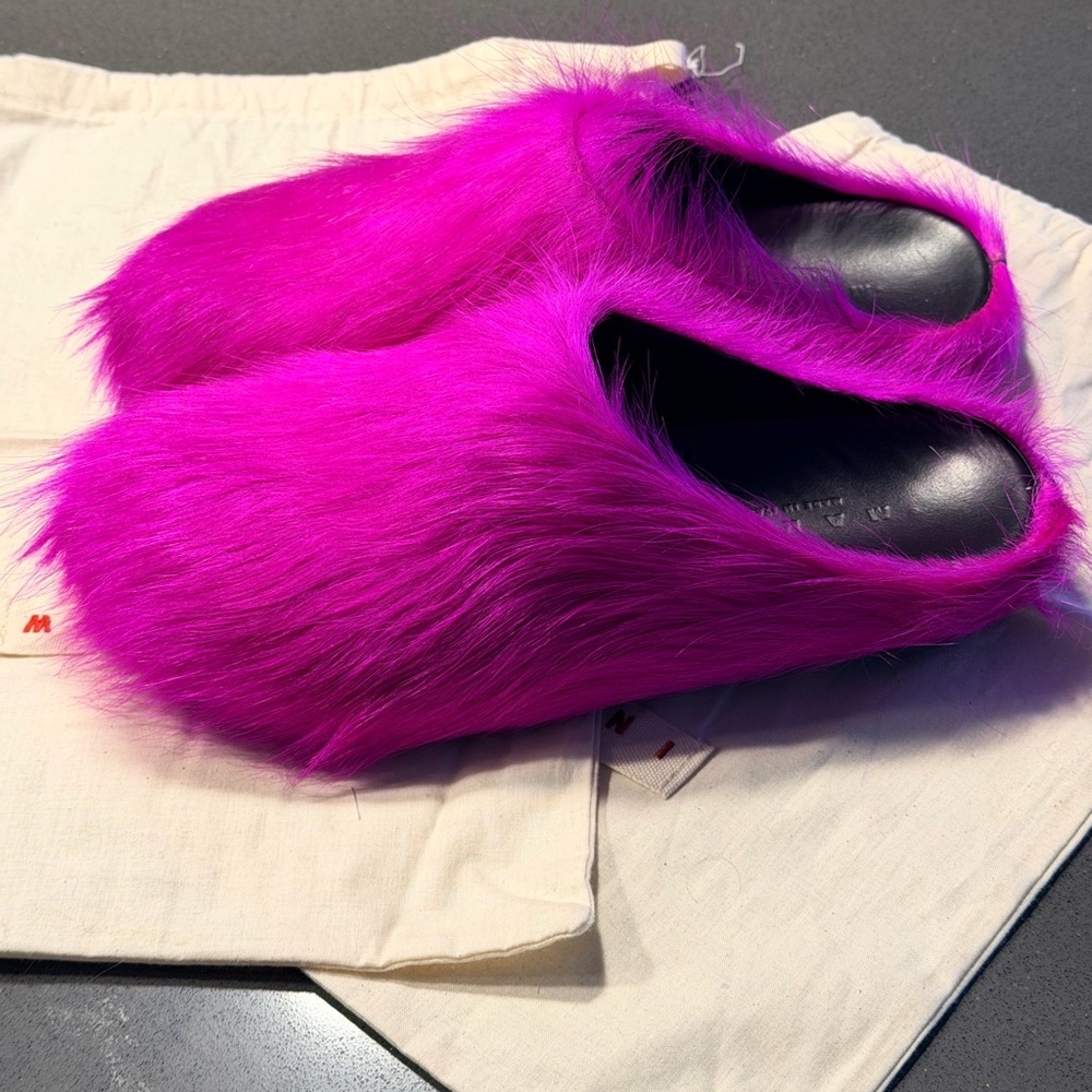 MARNI Fuschia Long Hair Fussbett Sabot Calfskin Size 38 ๐บ - Picture 2 of 5